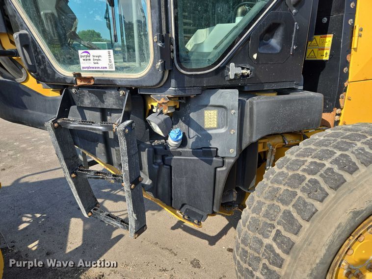 image for item EF1840 2018 Caterpillar 140M3 motor grader