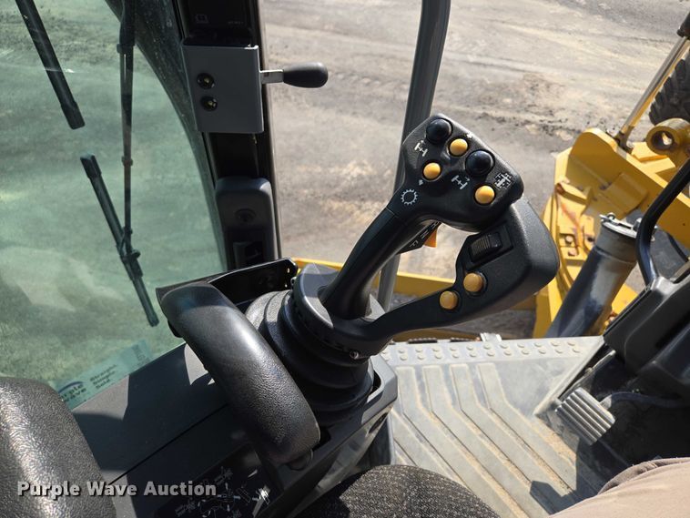 image for item EF1840 2018 Caterpillar 140M3 motor grader