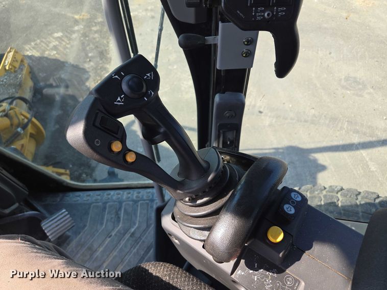 image for item EF1840 2018 Caterpillar 140M3 motor grader