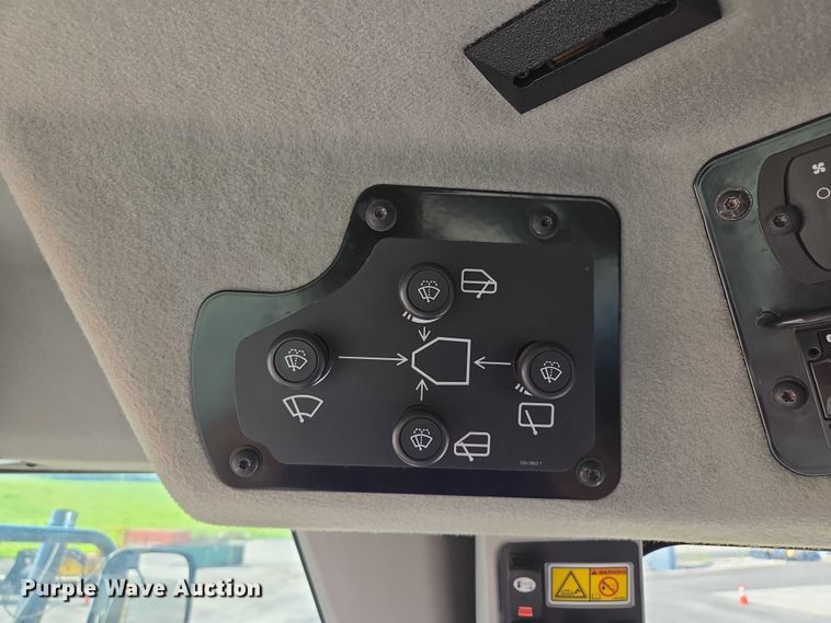 image for item EF1840 2018 Caterpillar 140M3 motor grader