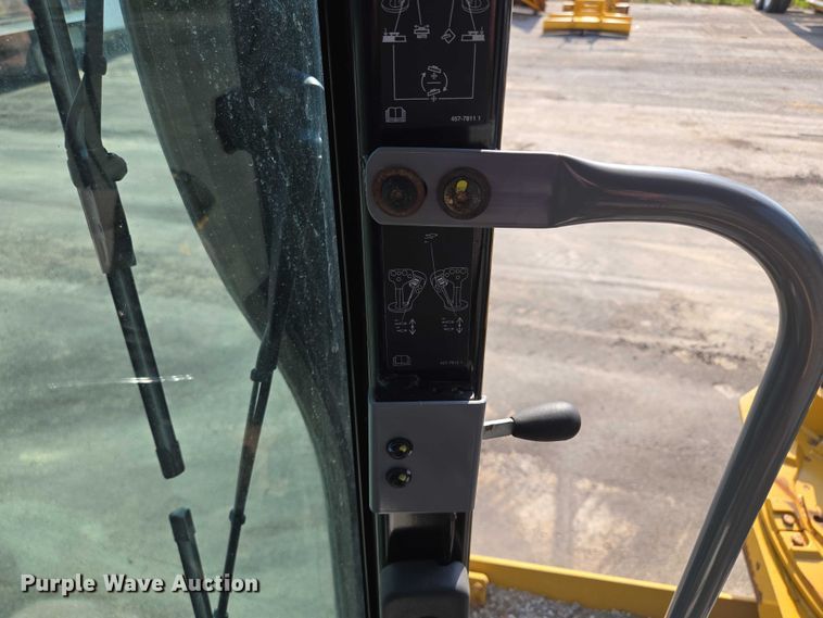 image for item EF1840 2018 Caterpillar 140M3 motor grader