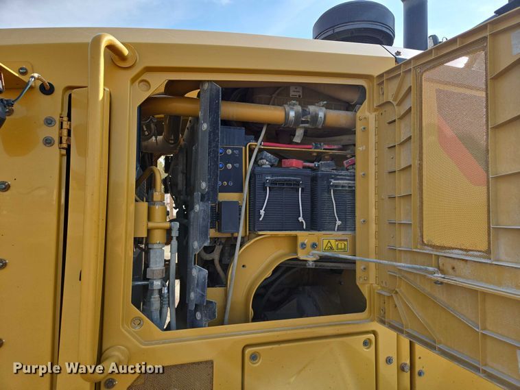 image for item EF1840 2018 Caterpillar 140M3 motor grader