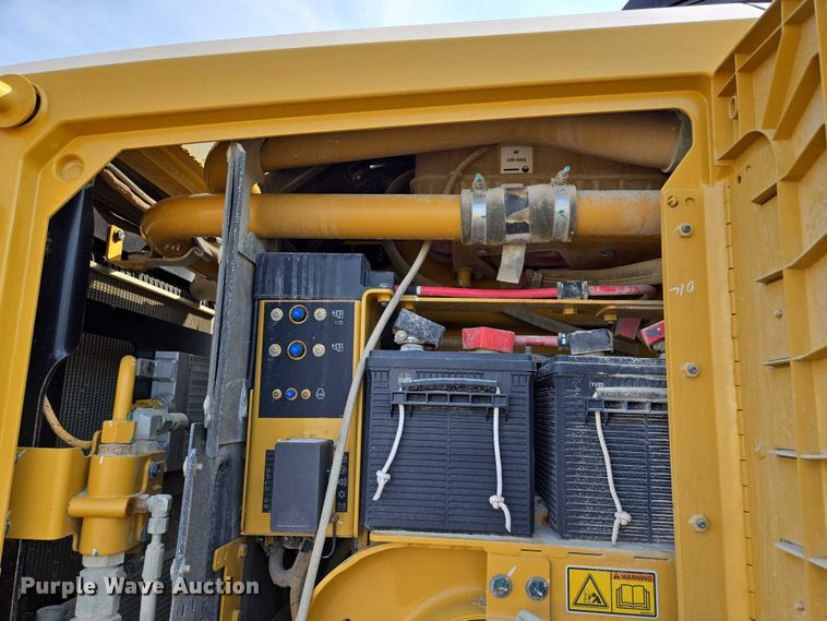 image for item EF1840 2018 Caterpillar 140M3 motor grader