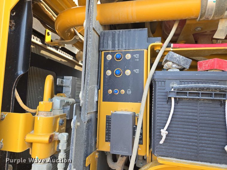 image for item EF1840 2018 Caterpillar 140M3 motor grader