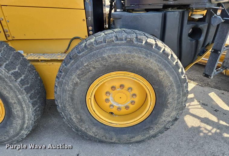 image for item EF1840 2018 Caterpillar 140M3 motor grader