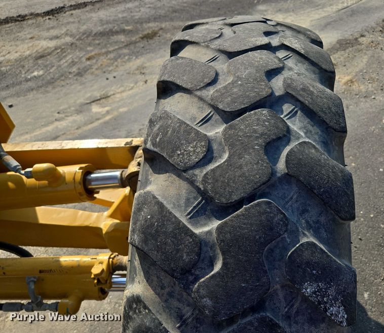 image for item EF1840 2018 Caterpillar 140M3 motor grader