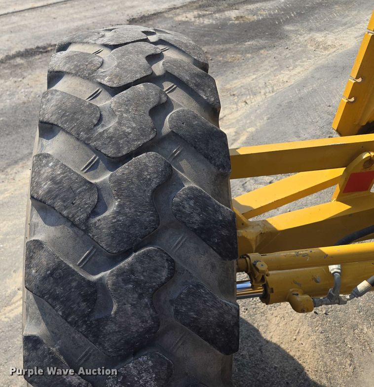 image for item EF1840 2018 Caterpillar 140M3 motor grader