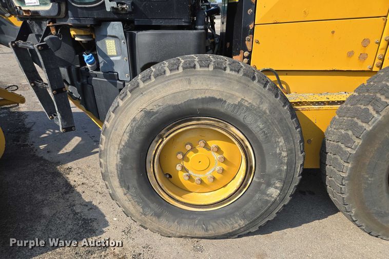 image for item EF1840 2018 Caterpillar 140M3 motor grader