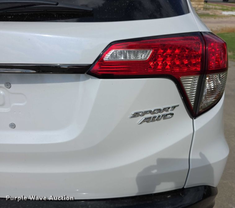 image for item EF3675 2022 Honda HR-V Sport SUV