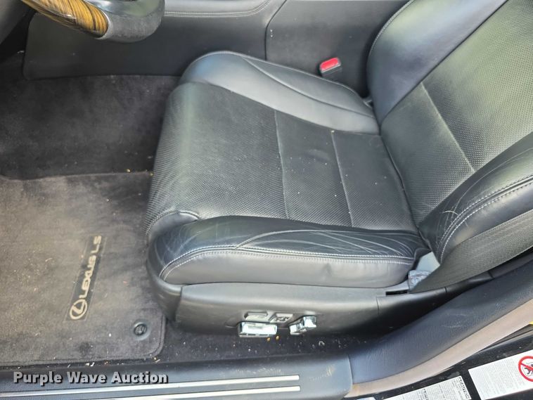 image for item EF3677 2013 Lexus LS 460 
