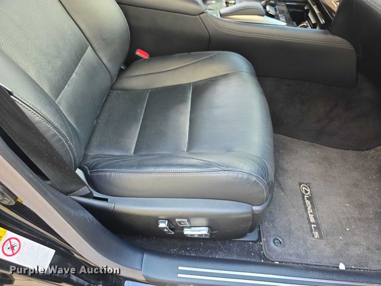 image for item EF3677 2013 Lexus LS 460 