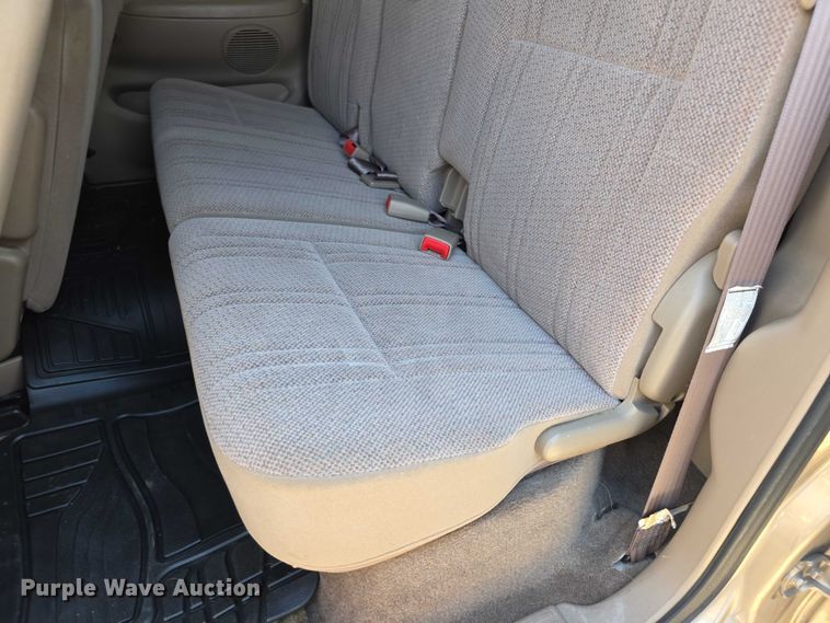 image for item EF3679 2001 Toyota Tundra SR5 Access Cab pickup truck