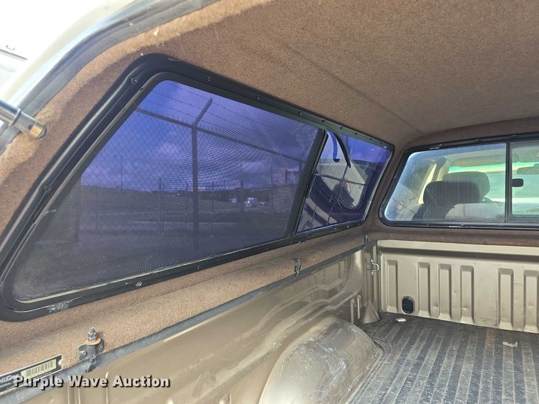 image for item EF3679 2001 Toyota Tundra SR5 Access Cab pickup truck