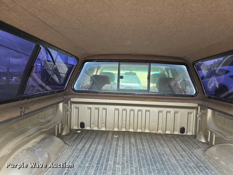 image for item EF3679 2001 Toyota Tundra SR5 Access Cab pickup truck