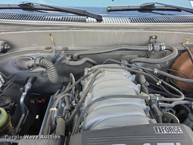 image for item EF3679 2001 Toyota Tundra SR5 Access Cab pickup truck