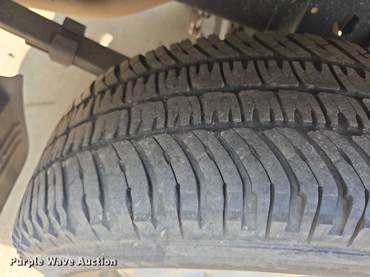 image for item EF3679 2001 Toyota Tundra SR5 Access Cab pickup truck