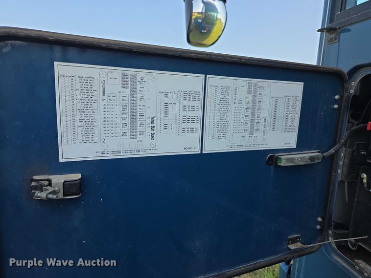 image for item EF3708 2008 Thomas Built HDX school bus