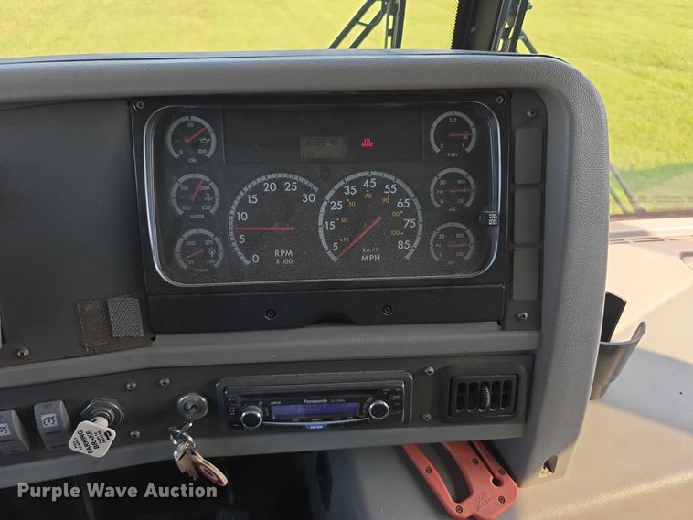 image for item EF3708 2008 Thomas Built HDX school bus