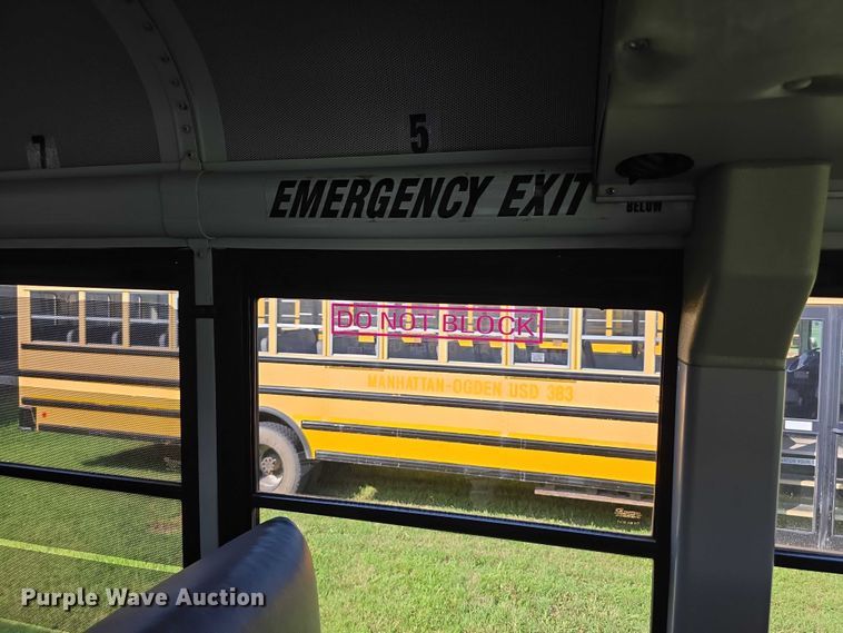 image for item EF3708 2008 Thomas Built HDX school bus