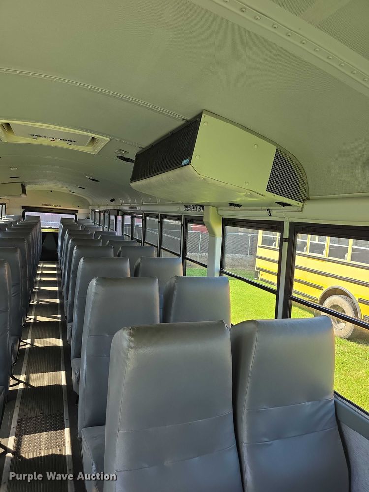 image for item EF3708 2008 Thomas Built HDX school bus