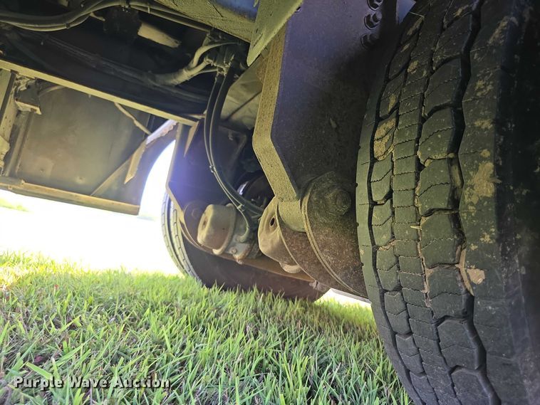 image for item EF3708 2008 Thomas Built HDX school bus