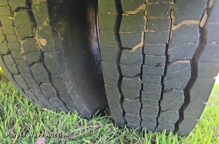 image for item EF3708 2008 Thomas Built HDX school bus