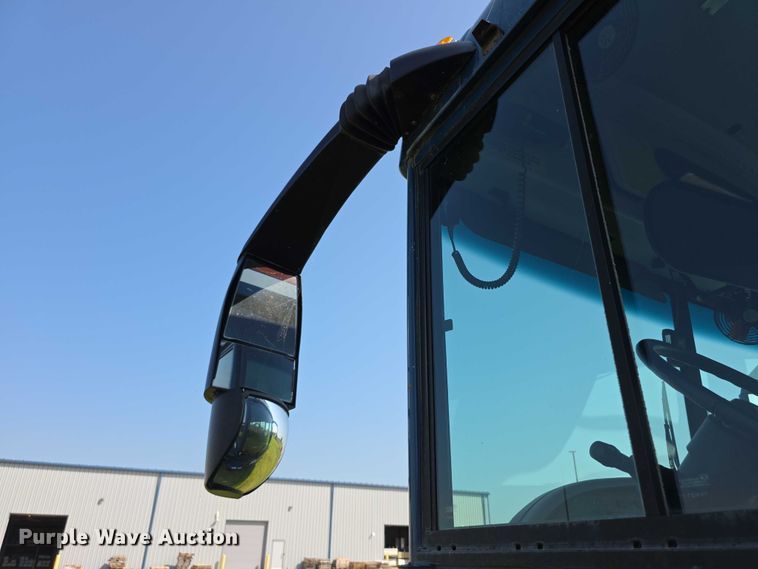 image for item EF3709 2009 Thomas Built HDX school bus