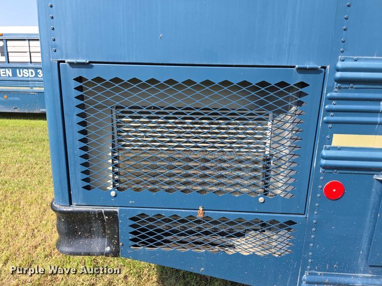 image for item EF3709 2009 Thomas Built HDX school bus