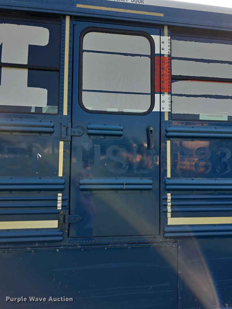 image for item EF3709 2009 Thomas Built HDX school bus