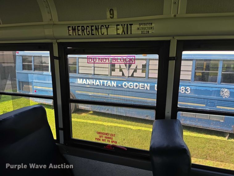 image for item EF3709 2009 Thomas Built HDX school bus