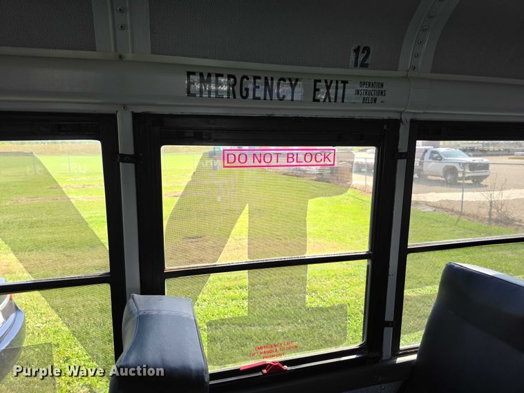 image for item EF3709 2009 Thomas Built HDX school bus