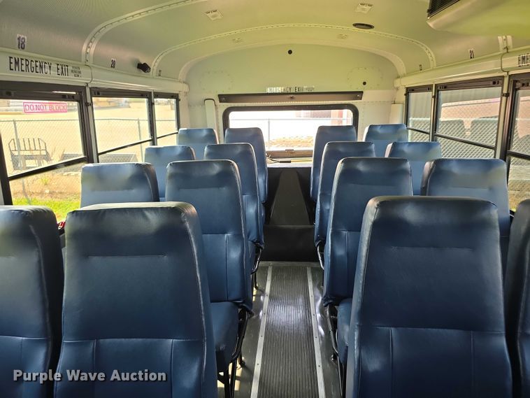 image for item EF3709 2009 Thomas Built HDX school bus