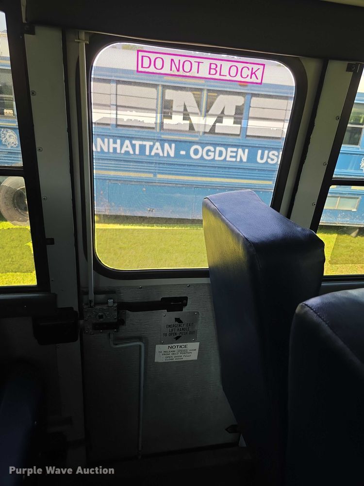 image for item EF3709 2009 Thomas Built HDX school bus