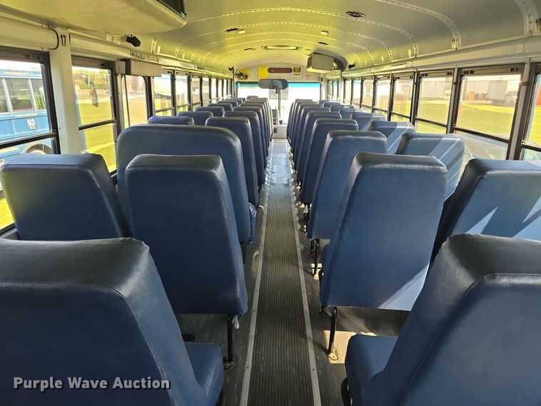 image for item EF3709 2009 Thomas Built HDX school bus