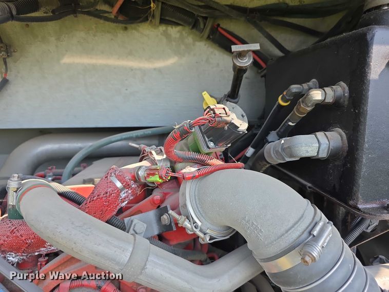 image for item EF3709 2009 Thomas Built HDX school bus