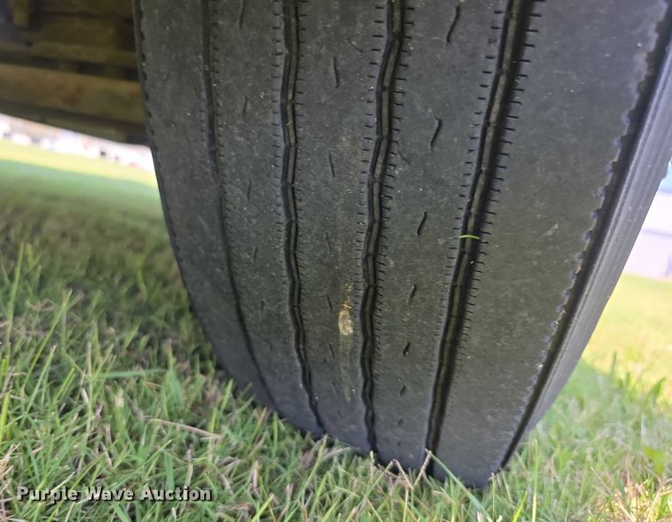 image for item EF3709 2009 Thomas Built HDX school bus