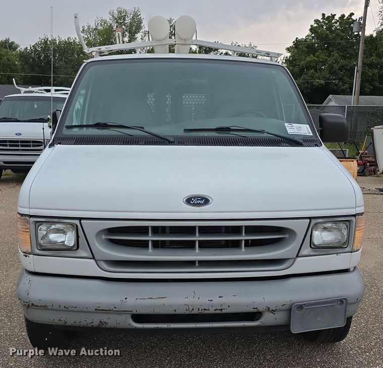 image for item EF3711 1999 Ford Econoline E250 van