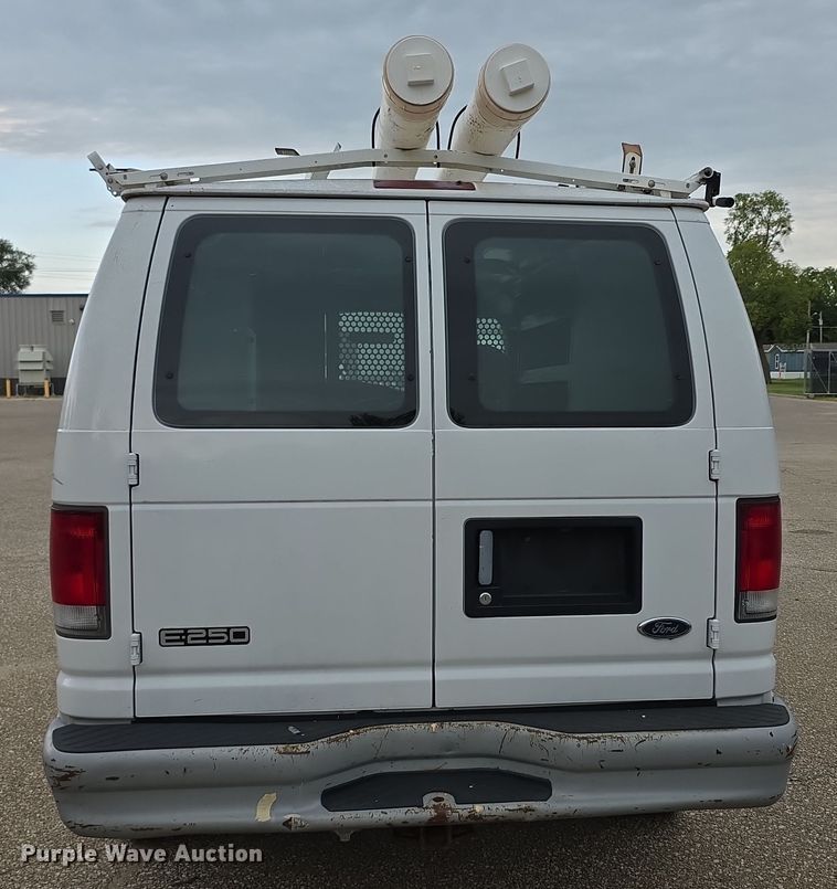 image for item EF3711 1999 Ford Econoline E250 van