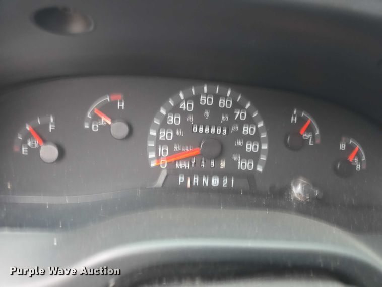 image for item EF3711 1999 Ford Econoline E250 van