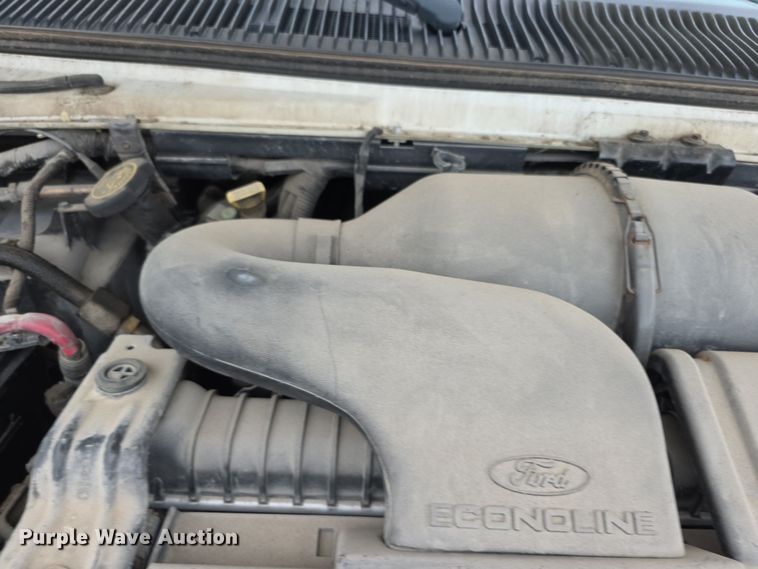 image for item EF3711 1999 Ford Econoline E250 van