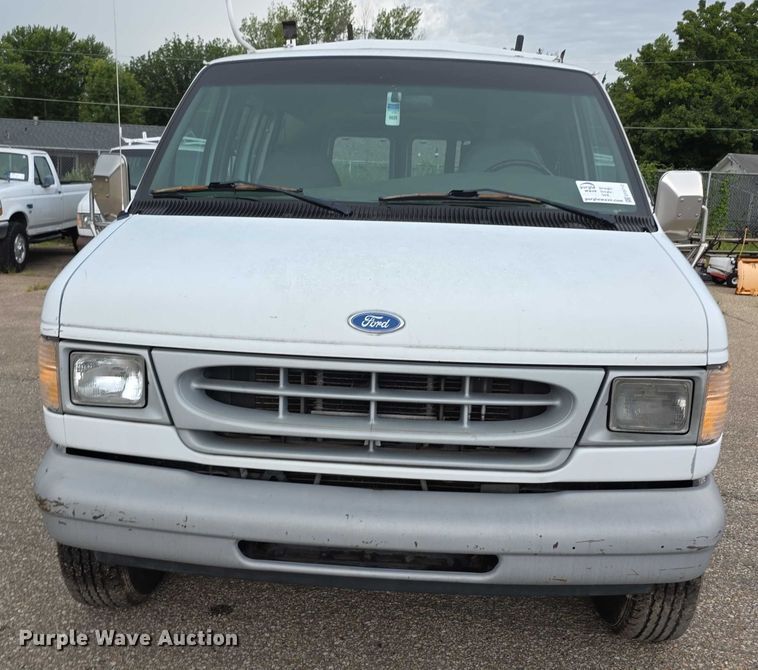 image for item EF3712 1997 Ford Econoline E250 van