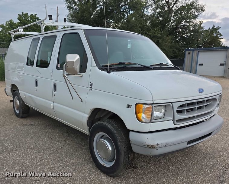 image for item EF3712 1997 Ford Econoline E250 van