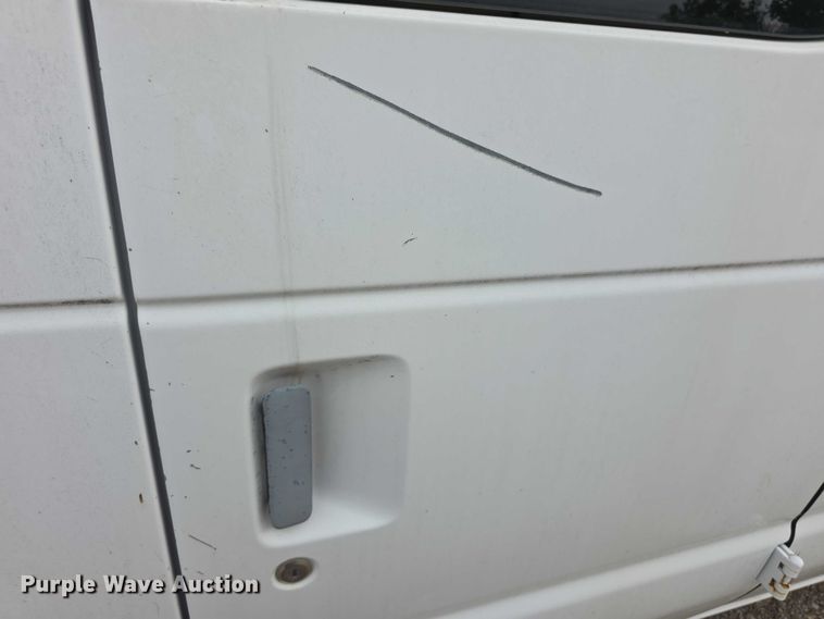 image for item EF3712 1997 Ford Econoline E250 van