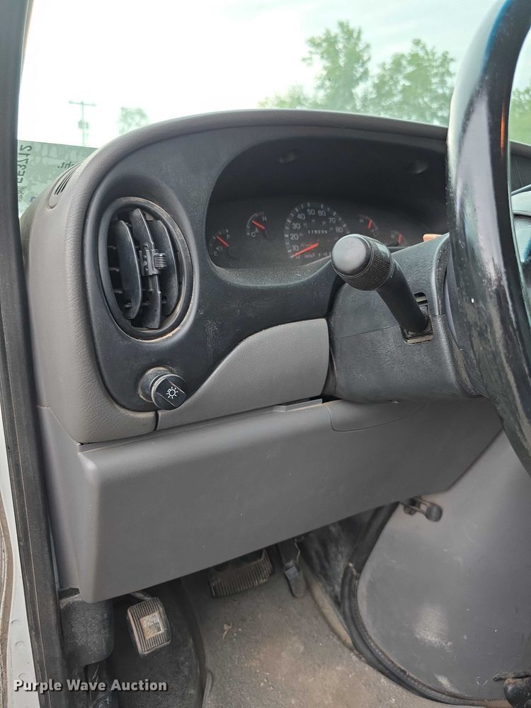 image for item EF3712 1997 Ford Econoline E250 van