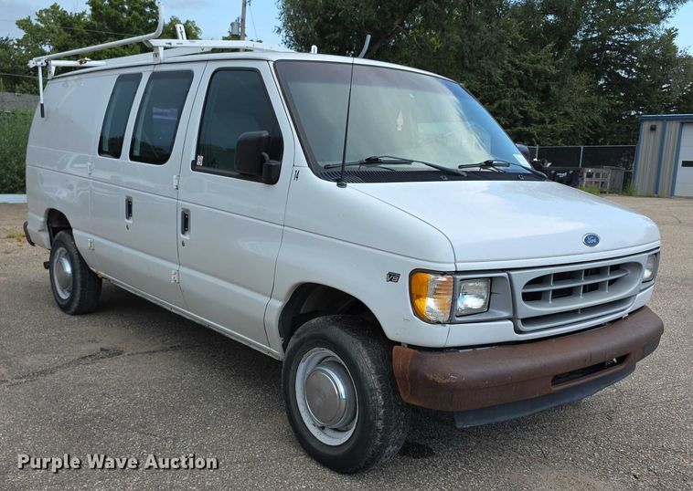 image for item EF3713 2001 Ford Econoline E250 van