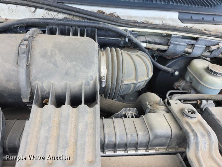 image for item EF3713 2001 Ford Econoline E250 van