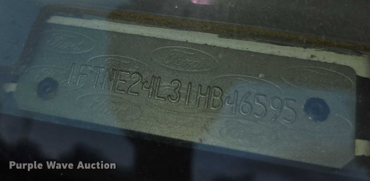 image for item EF3713 2001 Ford Econoline E250 van