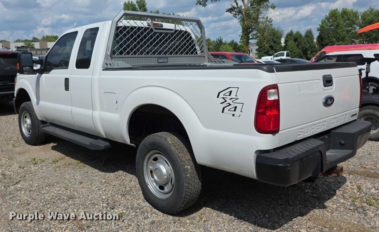 image for item EF3750 2016 Ford F250 Super Duty SuperCab pickup truck