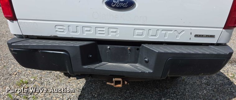 image for item EF3750 2016 Ford F250 Super Duty SuperCab pickup truck