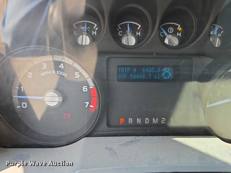 image for item EF3750 2016 Ford F250 Super Duty SuperCab pickup truck